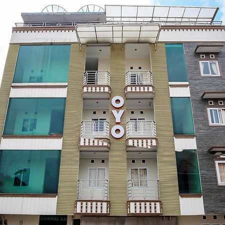 Oyo 294 Andrea Residence Syariah Medan Luaran gambar