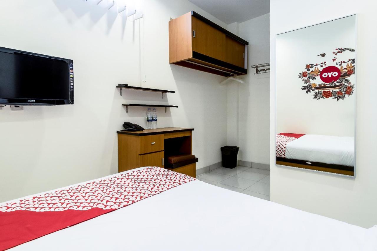 Oyo 294 Andrea Residence Syariah Medan Luaran gambar